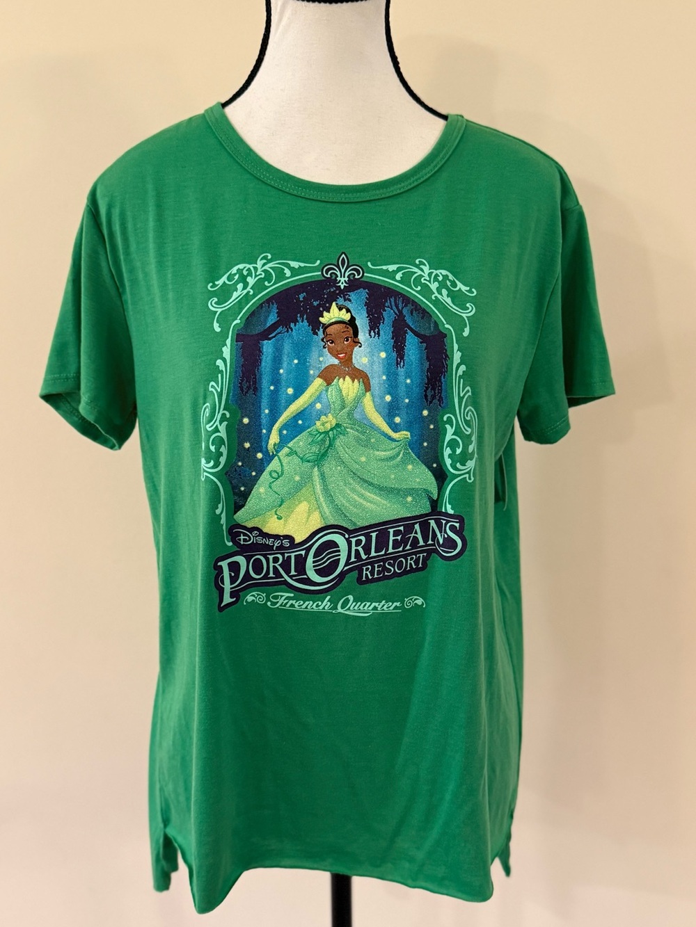 Disney World Princess Tiana Port Orleans Resort Graphic Tee - Medium